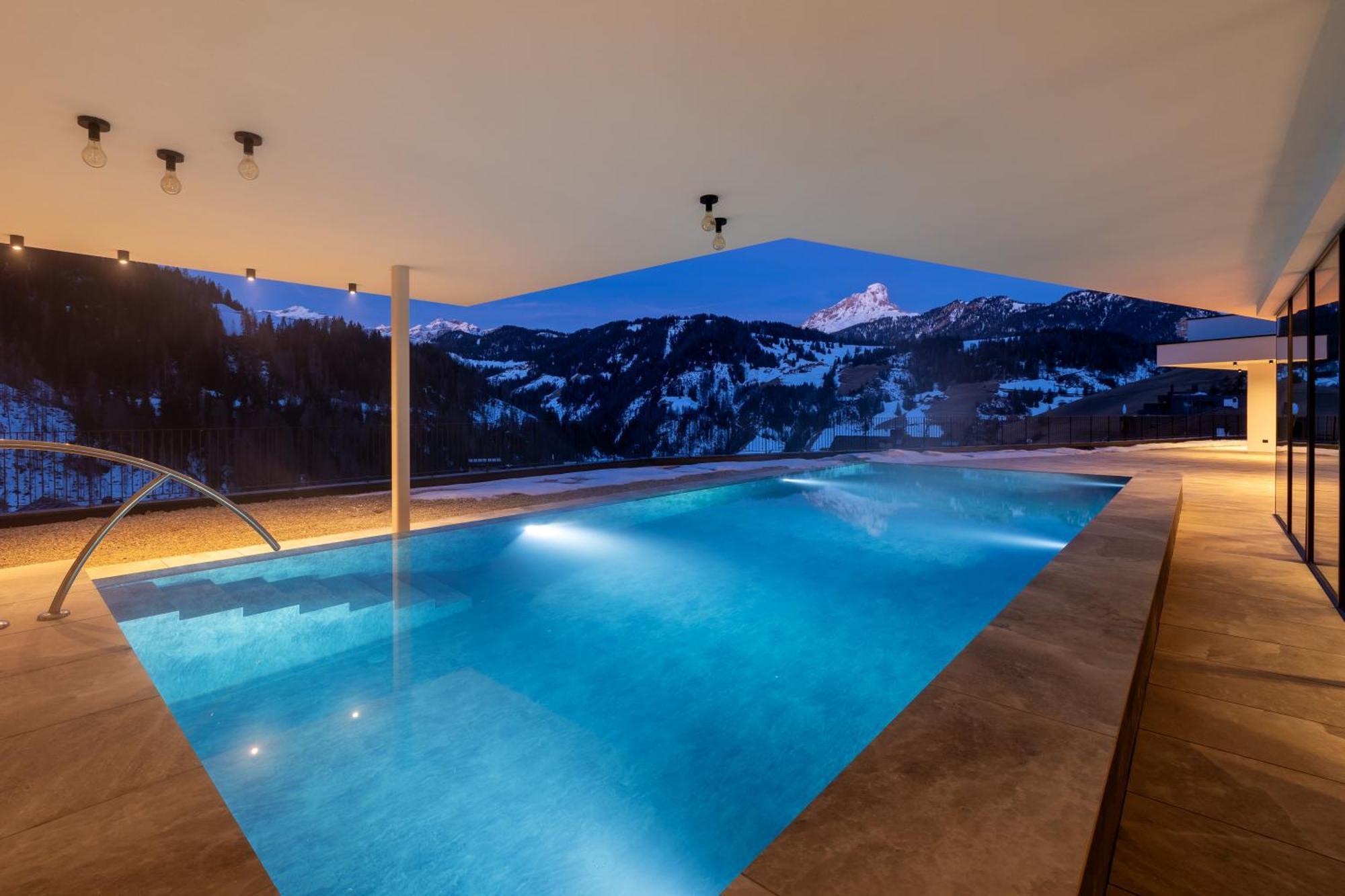 Hotel Alpenrose Dolomites ลาวาลเล ภายนอก รูปภาพ