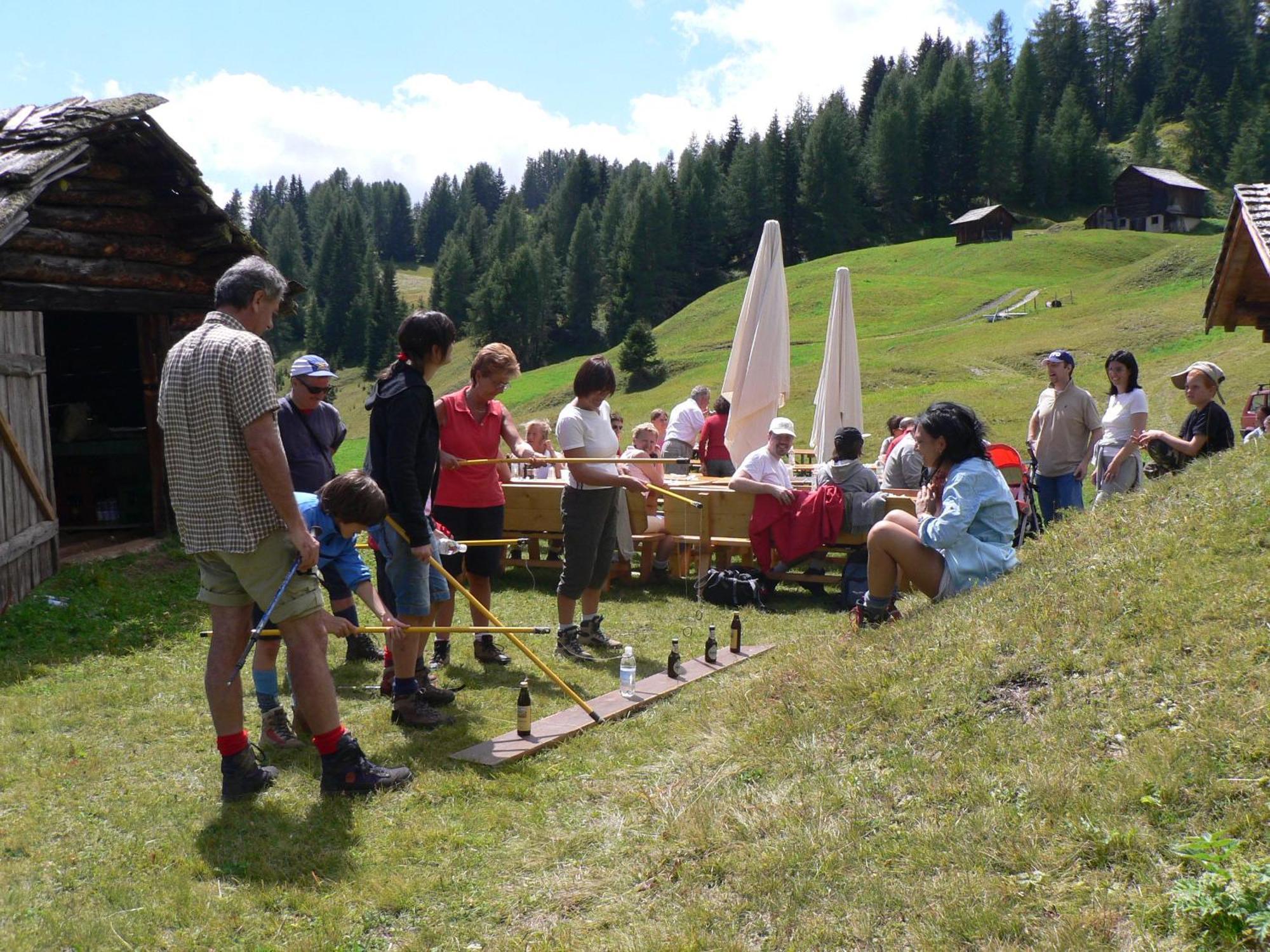Hotel Alpenrose Dolomites ลาวาลเล ภายนอก รูปภาพ